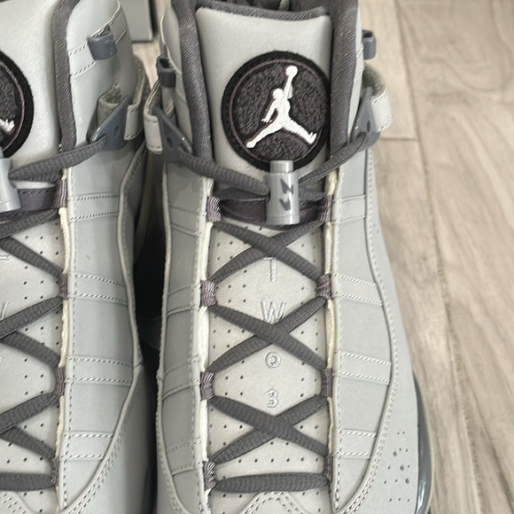 Jordan 6 Rings - Picture 5 of 11
